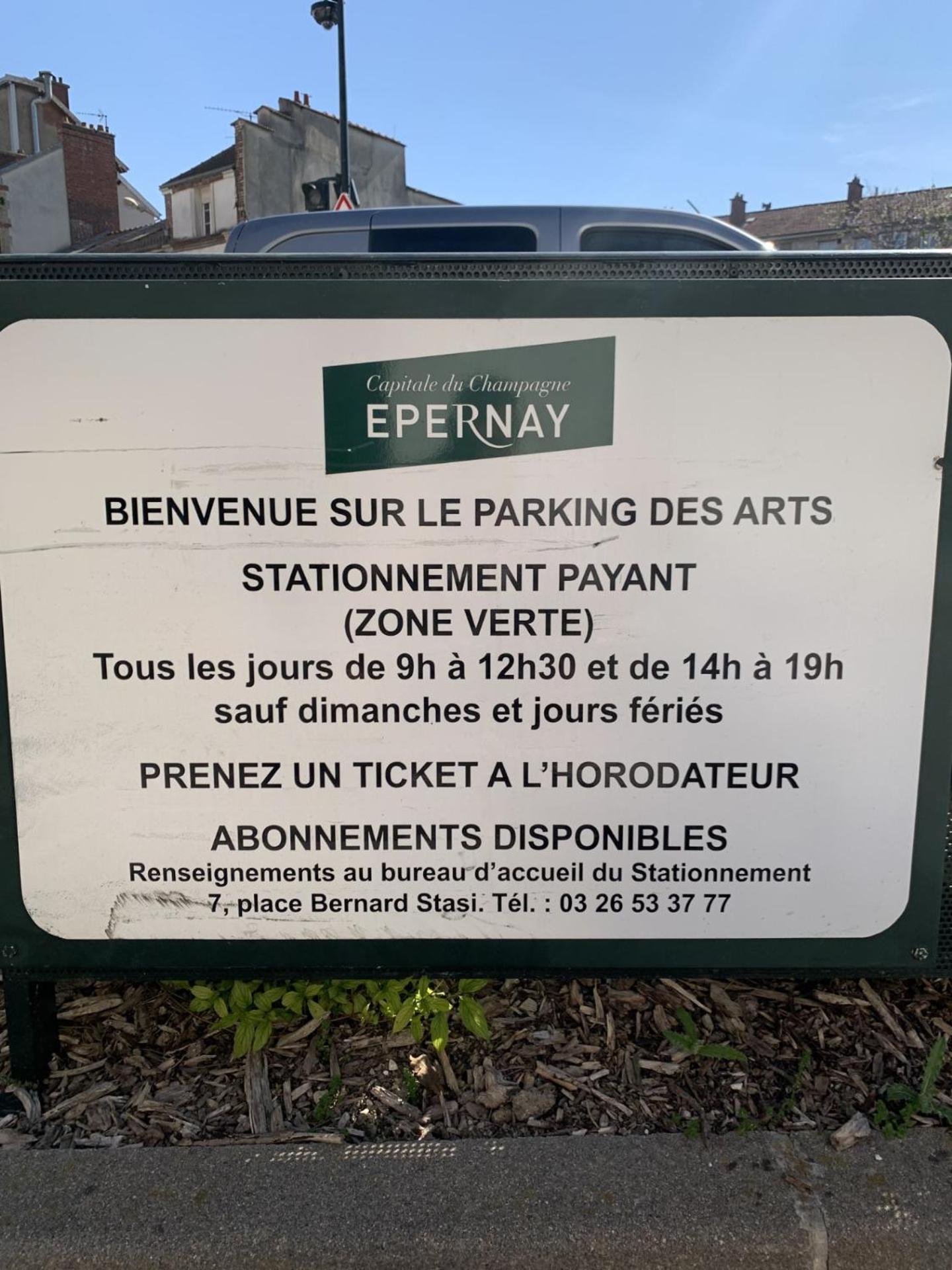 Appartamento Le Champenois, Avenue De Champagne Épernay Esterno foto